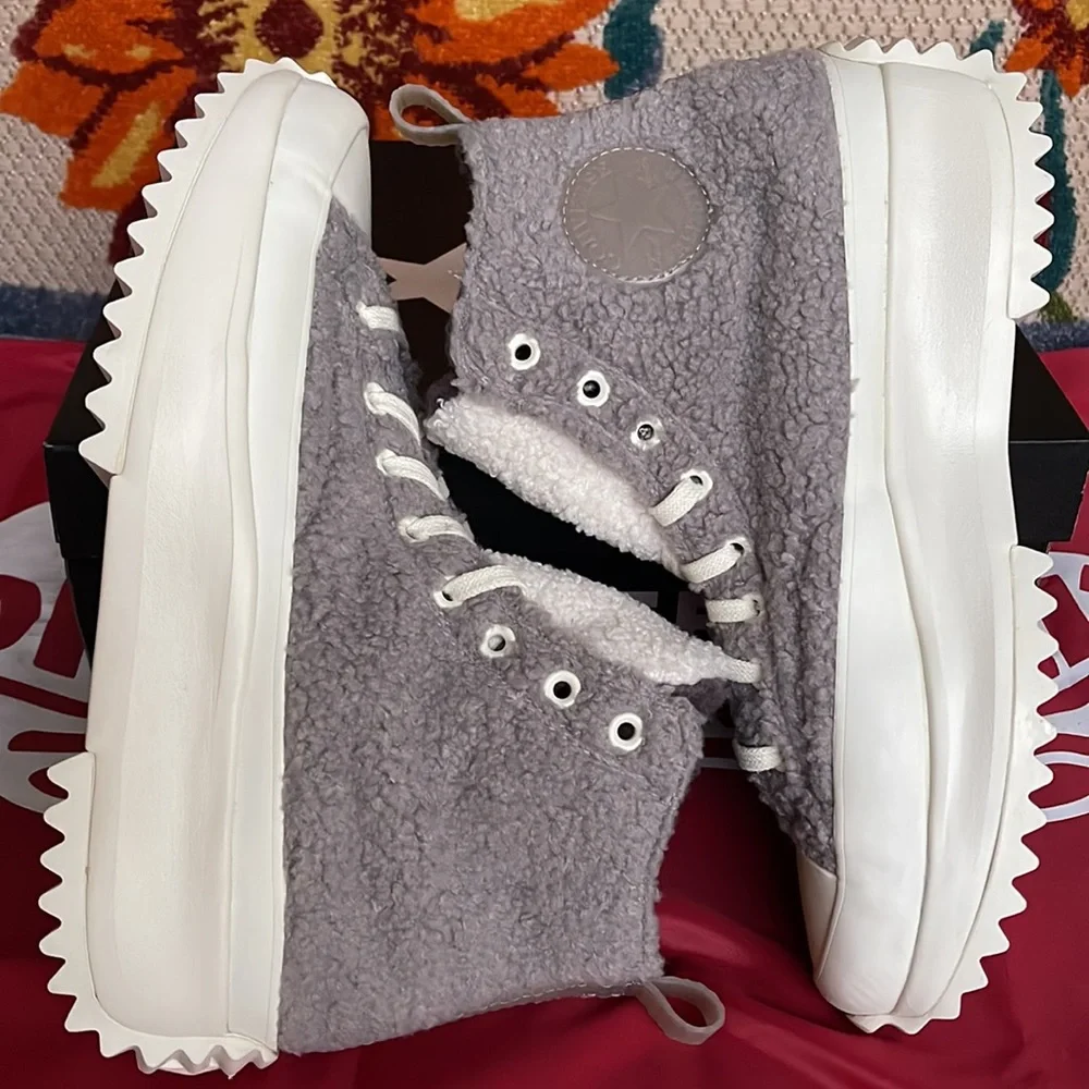 Converse 172202C
RUN STAR HIKE HI
VAPOR MAUVENECHETNIOLET ORE
Men’s platforms - Picture 12 of 16